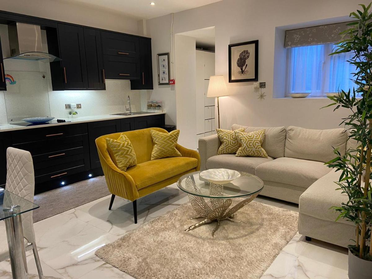 Apartament Elegant 2 Bed Flat In Chiswick Londyn Zewnętrze zdjęcie