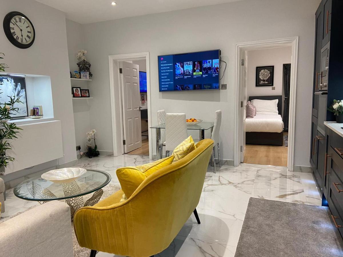 Apartament Elegant 2 Bed Flat In Chiswick Londyn Zewnętrze zdjęcie