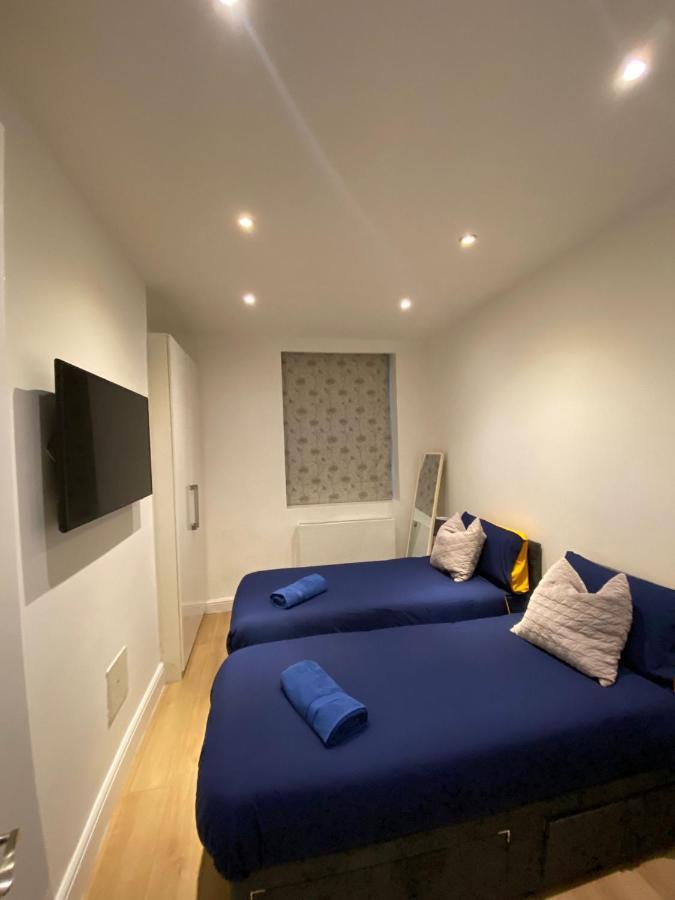 Apartament Elegant 2 Bed Flat In Chiswick Londyn Zewnętrze zdjęcie